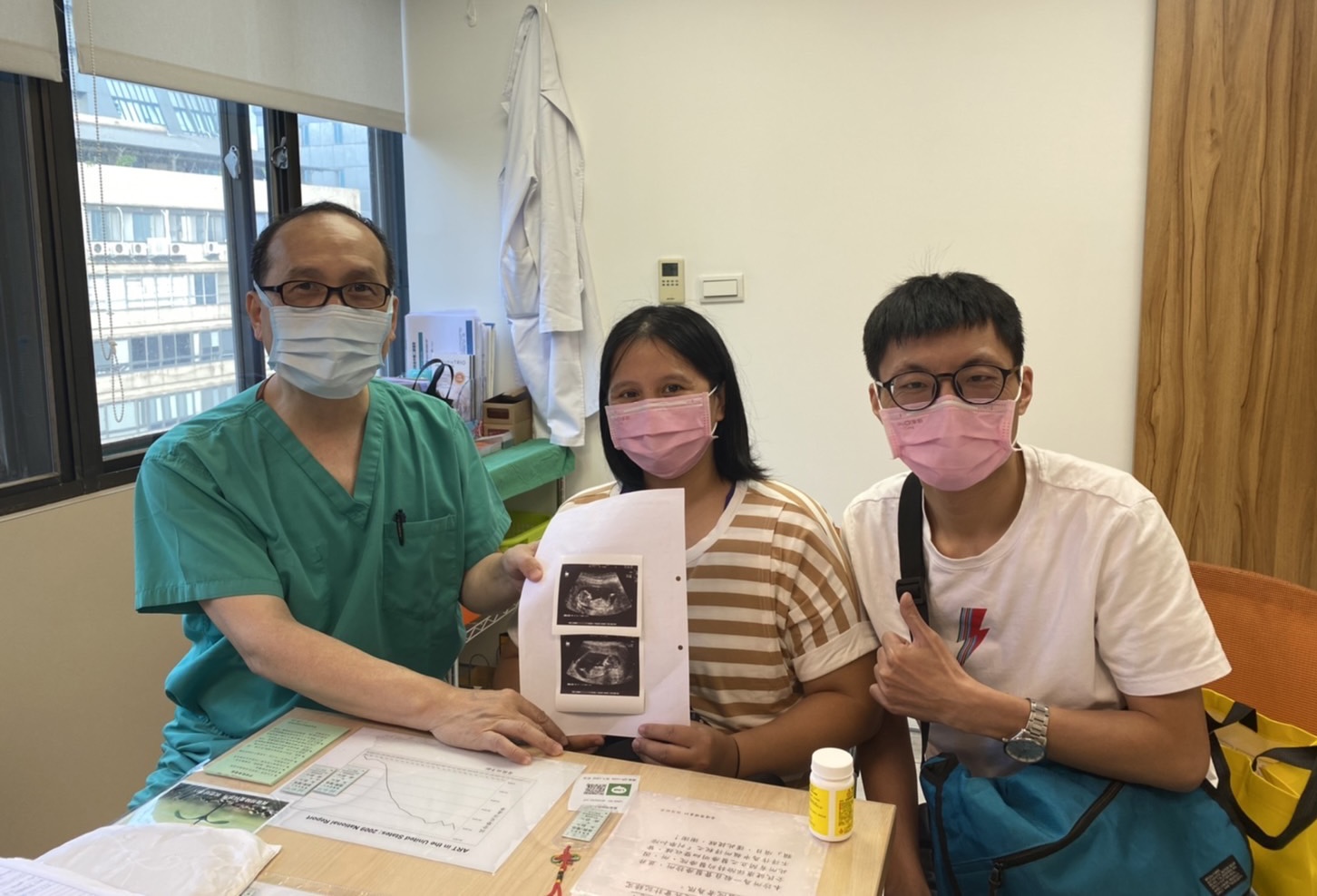 AMH值只有0.59,39歲的我選擇試管療程,取卵7顆植入2顆,一顆發育成胎兒,在2021年5月16日誕生,是個漂亮的女兒,現在試1歲6個月的女孩。